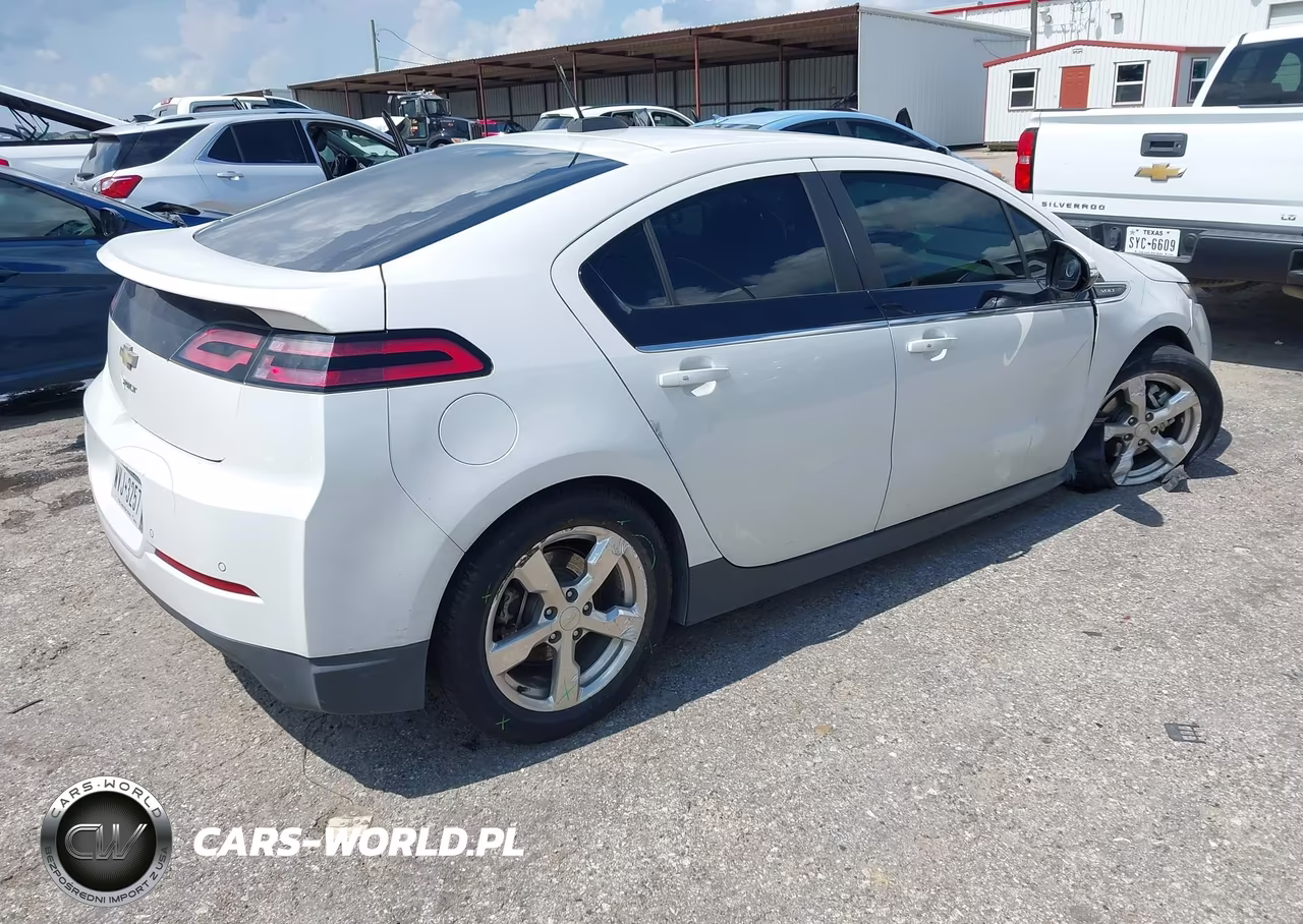 2015 Chevrolet Volt VIN:1G1RB6E46FU118774 - 4