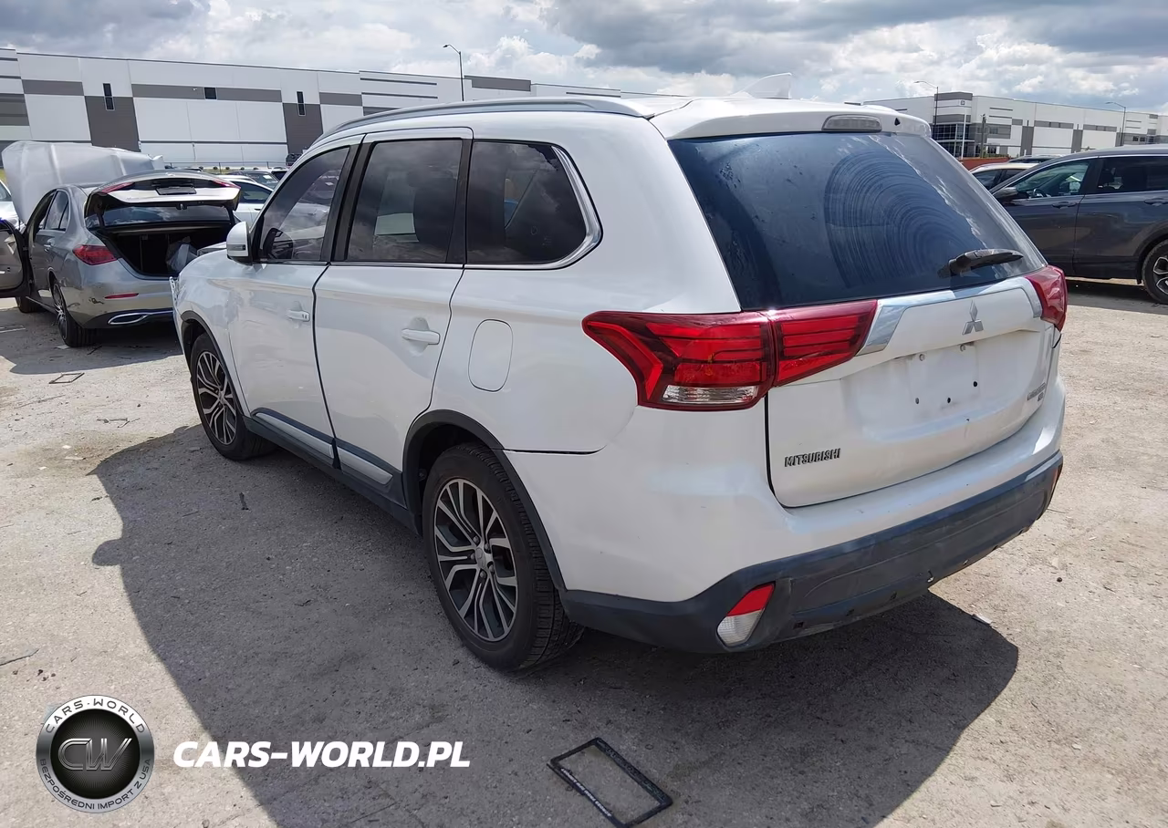 2017 Mitsubishi Outlander Se-Sel VIN:JA4AD3A32HZ034672 - 3