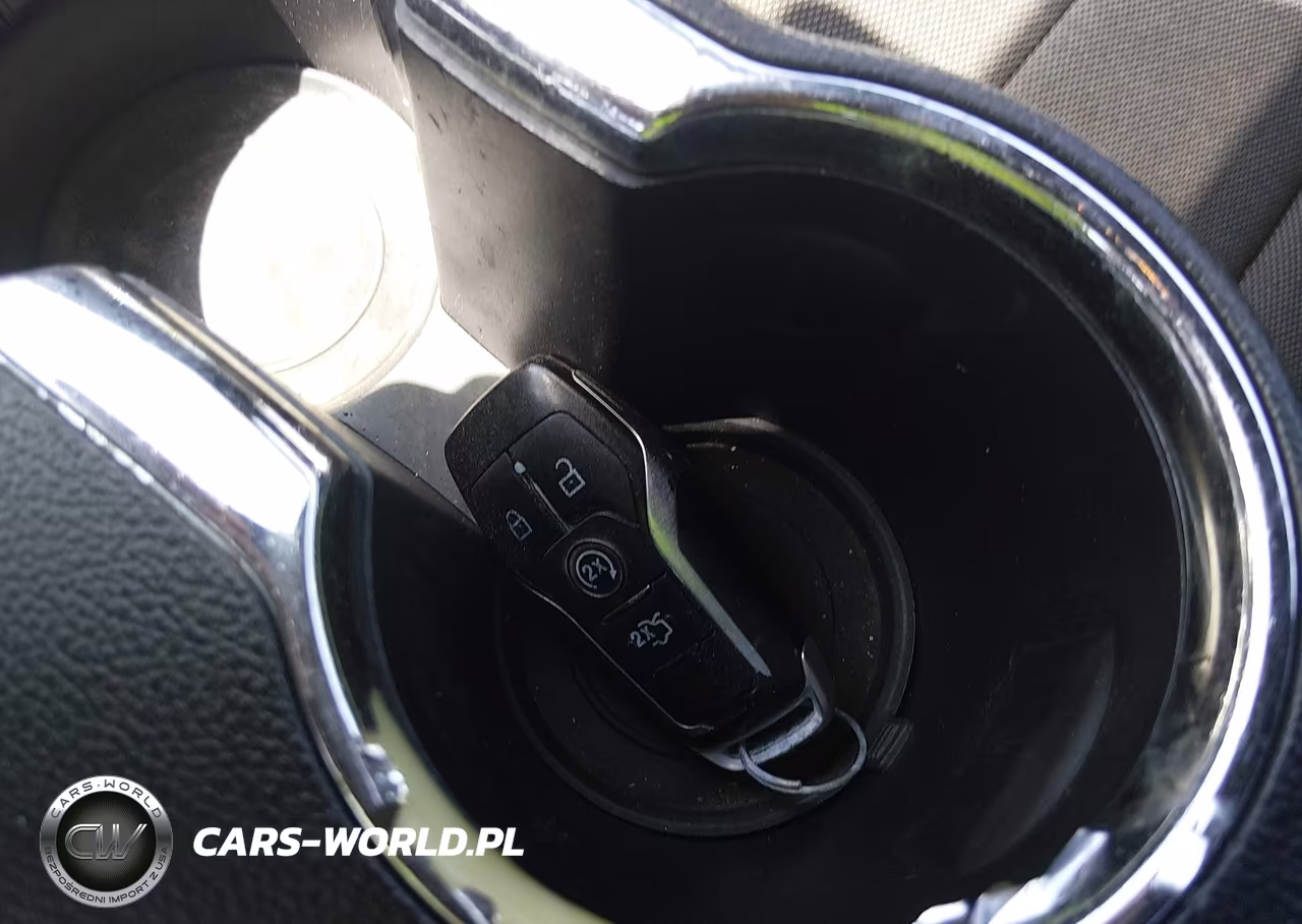 2015 Ford Mustang V6 VIN:1FA6P8AM2F5374343 - 11