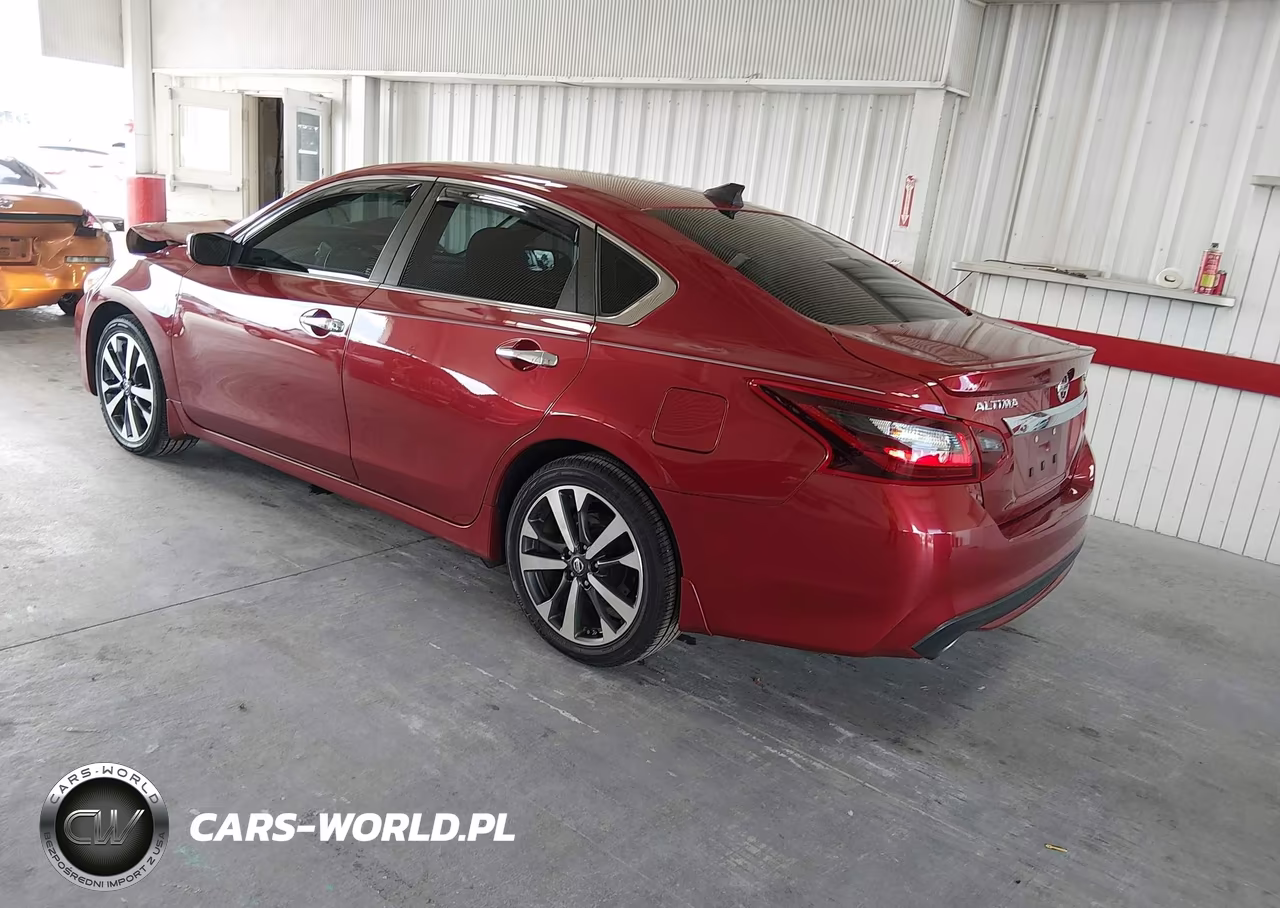 2017 Nissan Altima 2.5 Sr VIN:1N4AL3AP5HC147519 - 3