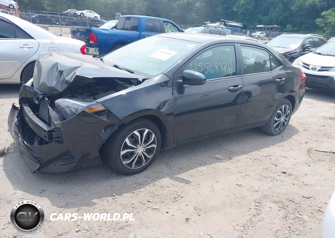 2018 Toyota Corolla Le VIN:2T1BURHE6JC083068 - 2