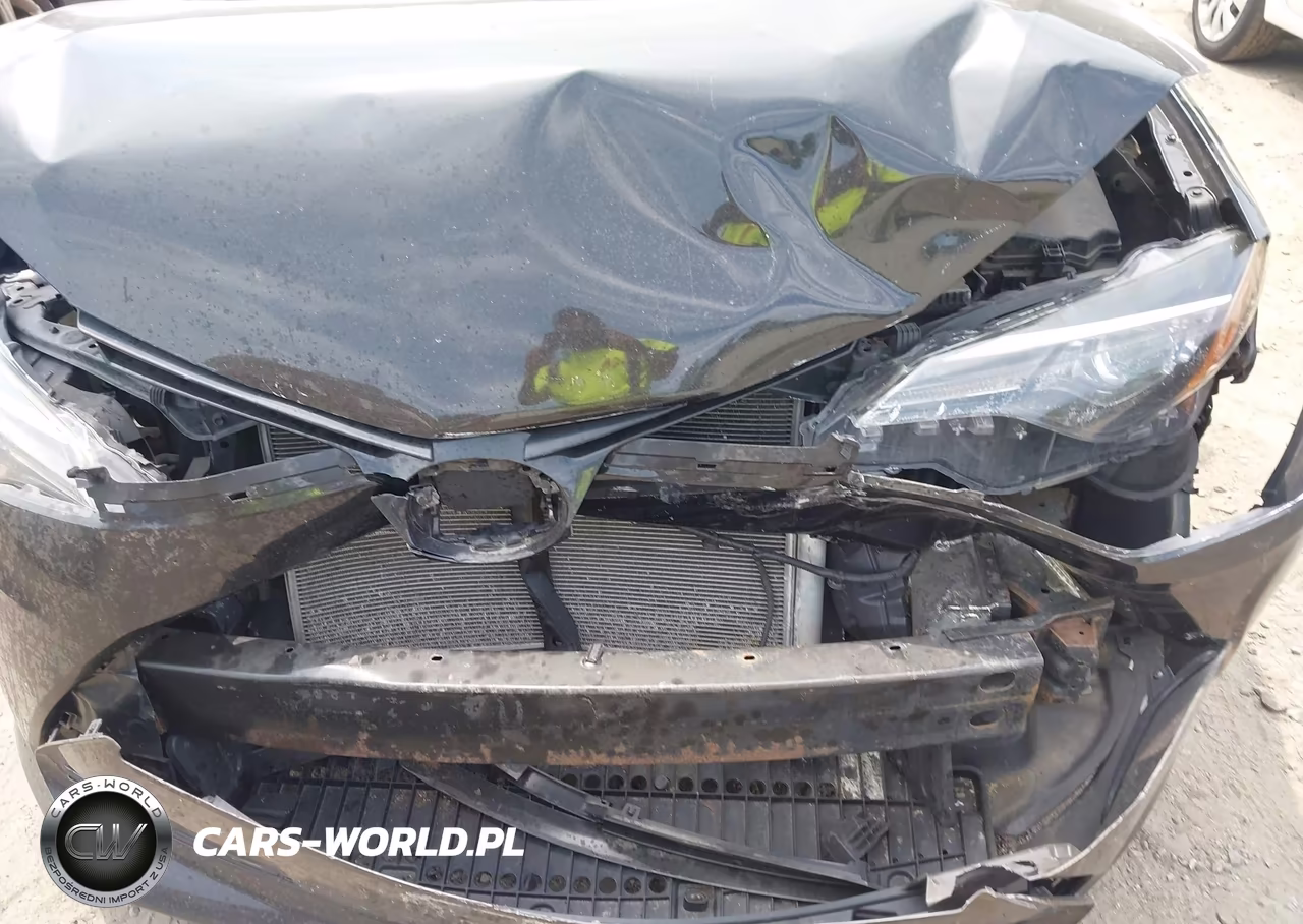 2018 Toyota Corolla Le VIN:2T1BURHE6JC083068 - 6
