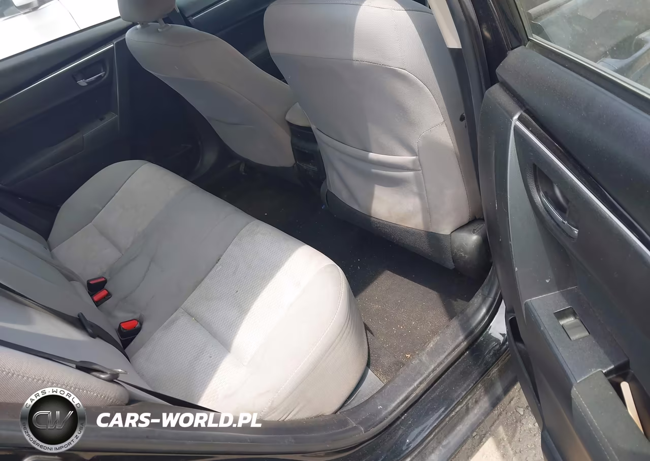 2018 Toyota Corolla Le VIN:2T1BURHE6JC083068 - 8