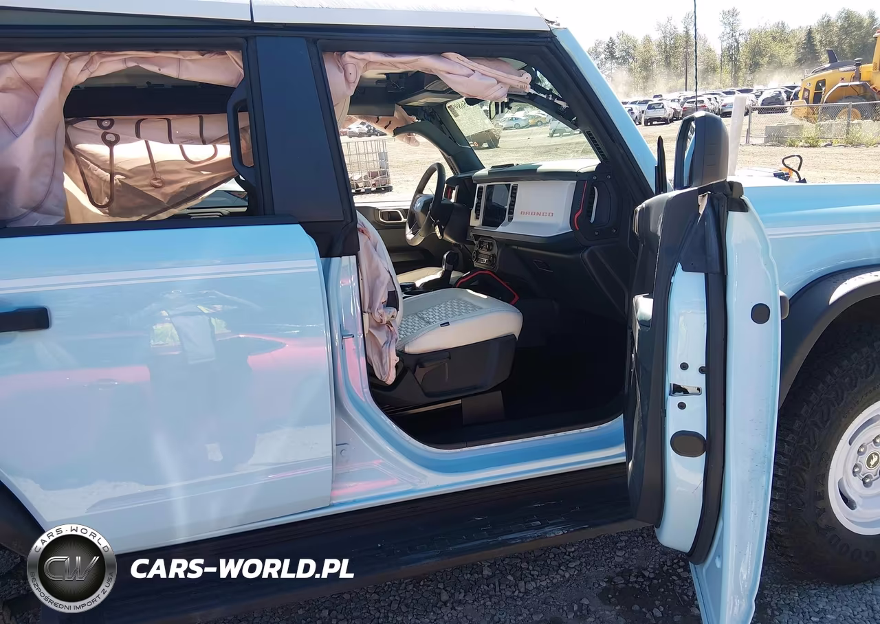 2025 Ford Bronco Heritage Edition VIN:1FMEE4DP2SLA53494 - 5