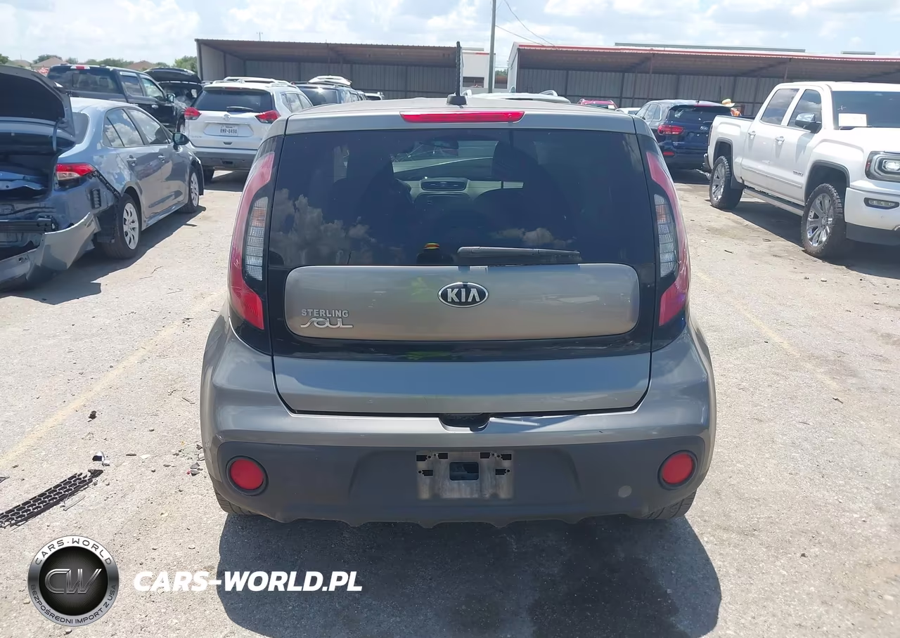 2018 Kia Soul VIN:KNDJN2A23J7595792 - 17