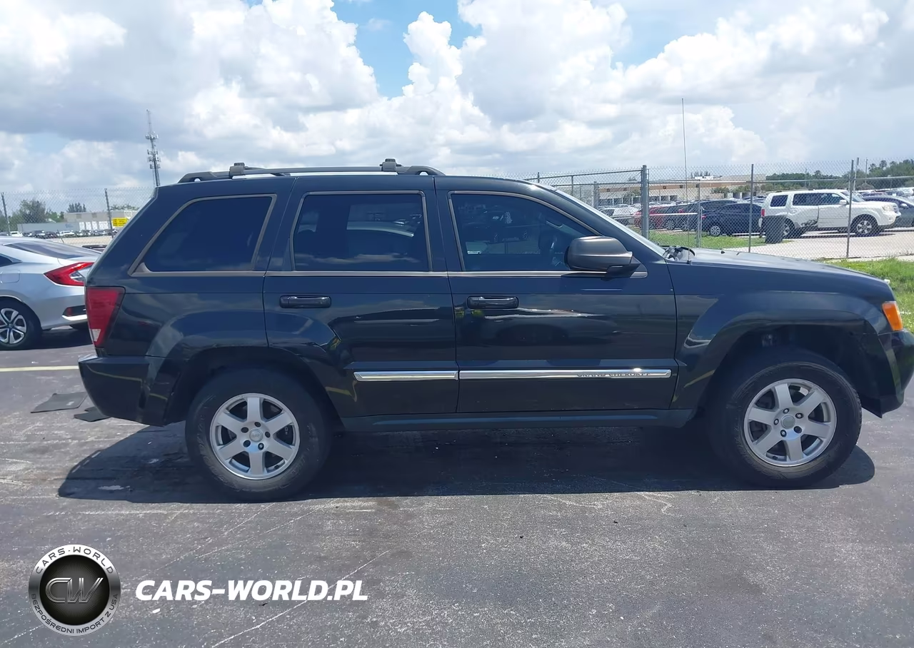2010 Jeep Grand Cherokee Laredo VIN:1J4PS4GKXAC124309 - 13