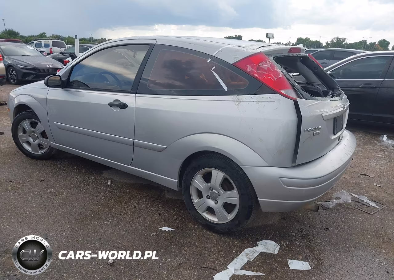 2005 Ford Focus Zx3 VIN:3FAHP31N35R146237 - 3