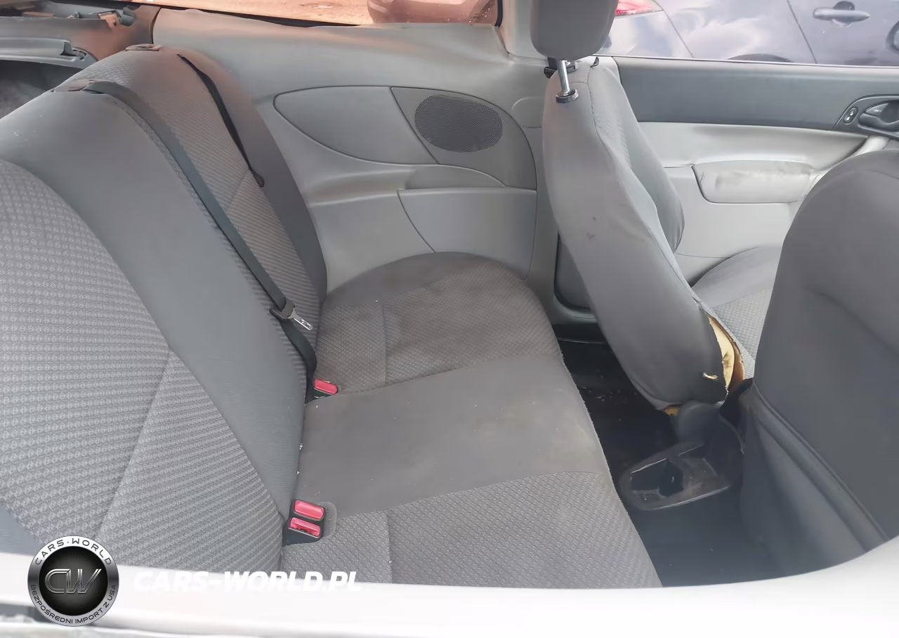 2005 Ford Focus Zx3 VIN:3FAHP31N35R146237 - 8