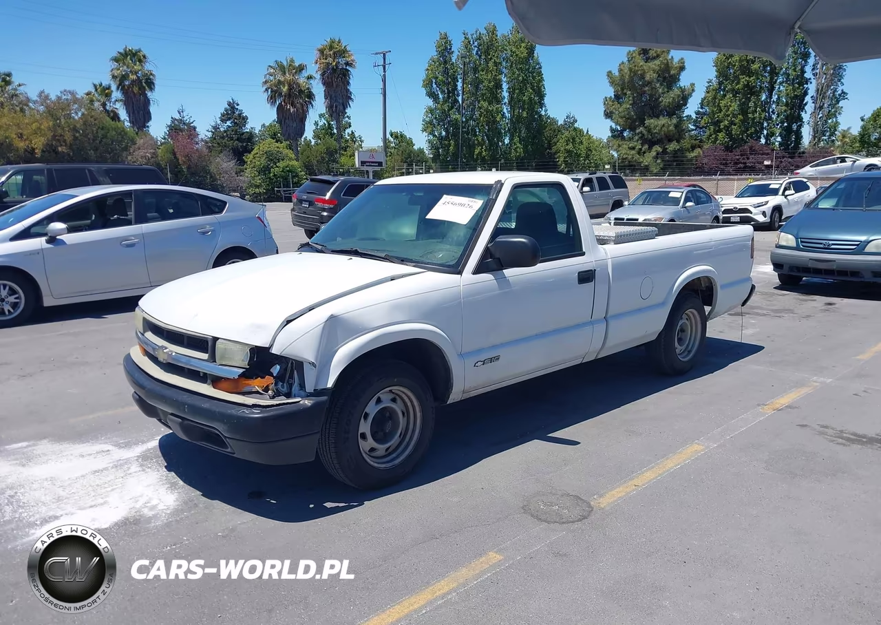 2002 Chevrolet S-10 VIN:1GCCS14W928208376 - 2