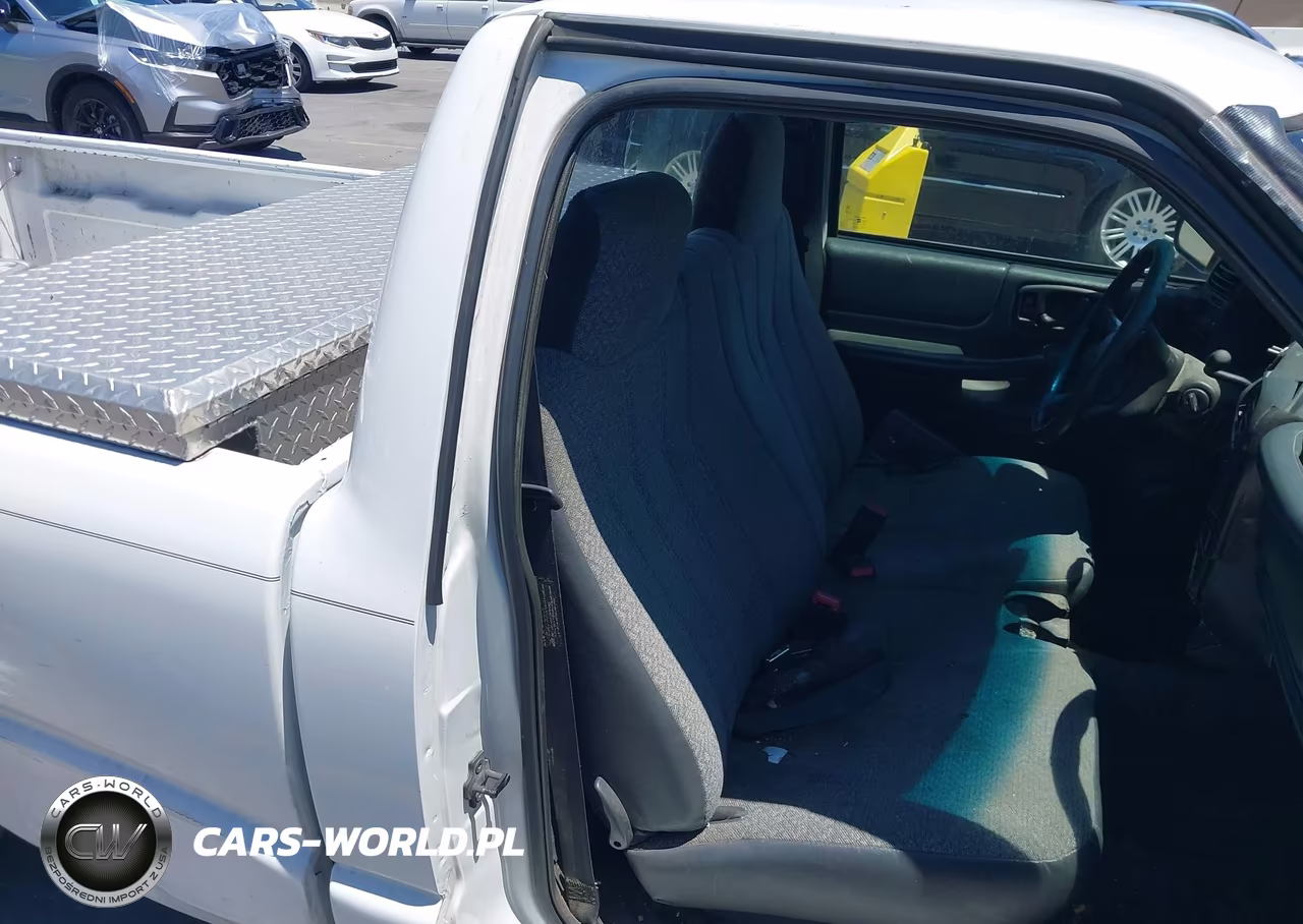 2002 Chevrolet S-10 VIN:1GCCS14W928208376 - 8