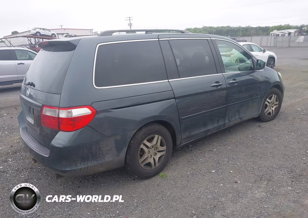 2005 Honda Odyssey Ex VIN:5FNRL38405B032074 - 4