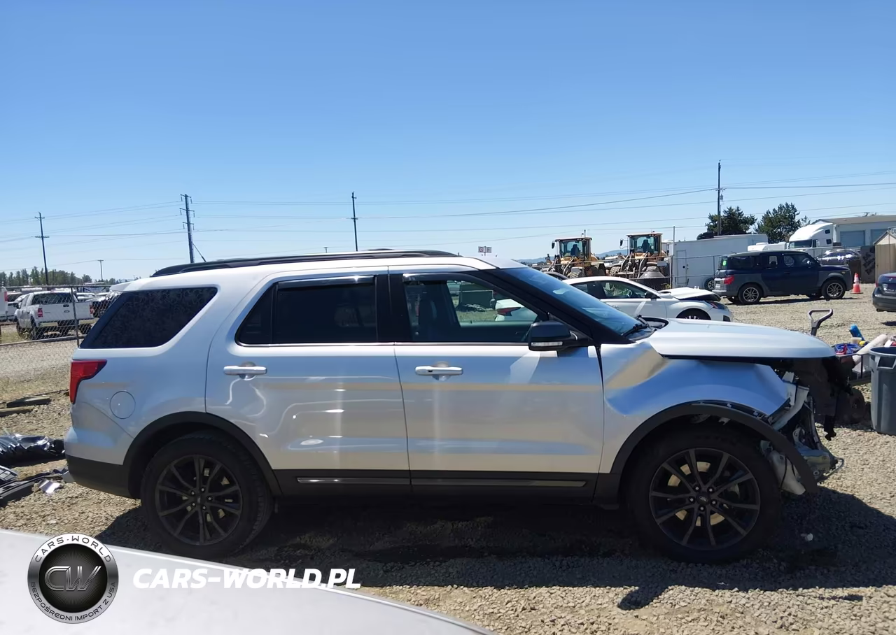 2018 Ford Explorer Xlt VIN:1FM5K7D80JGC72206 - 14