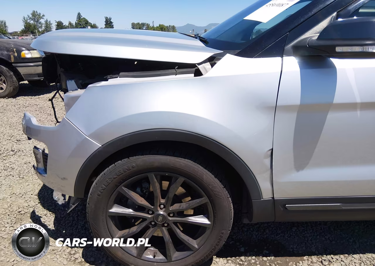 2018 Ford Explorer Xlt VIN:1FM5K7D80JGC72206 - 19