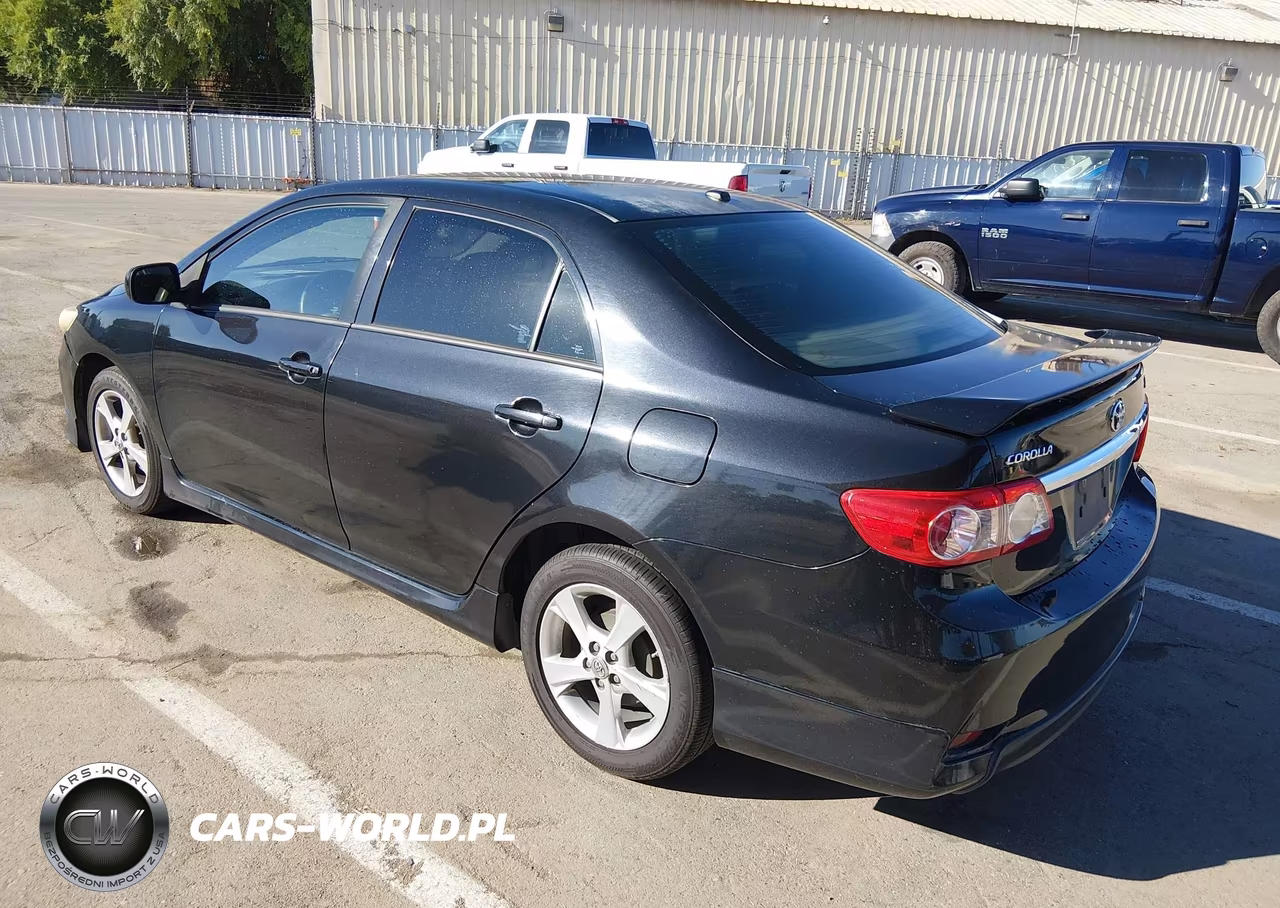 2011 Toyota Corolla S VIN:2T1BU4EE1BC662154 - 3