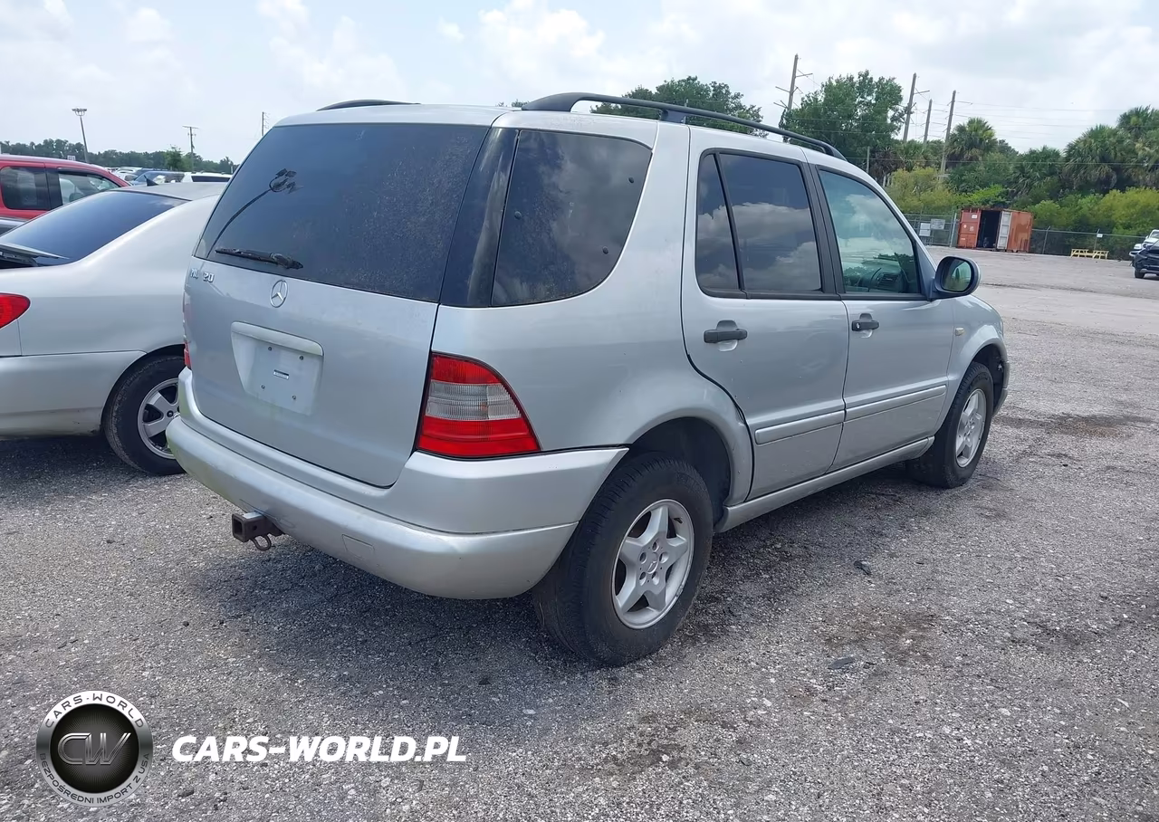 2000 Mercedes-Benz Ml 320 VIN:4JGAB54EXYA218191 - 4