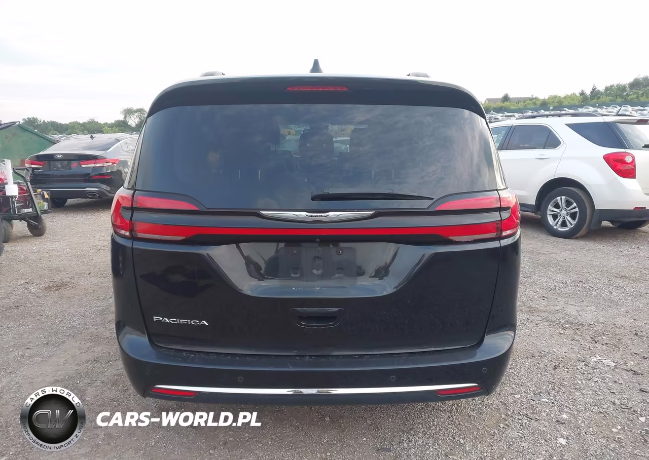 2022 Chrysler Pacifica Touring L VIN:2C4RC1BG6NR168978 - 16