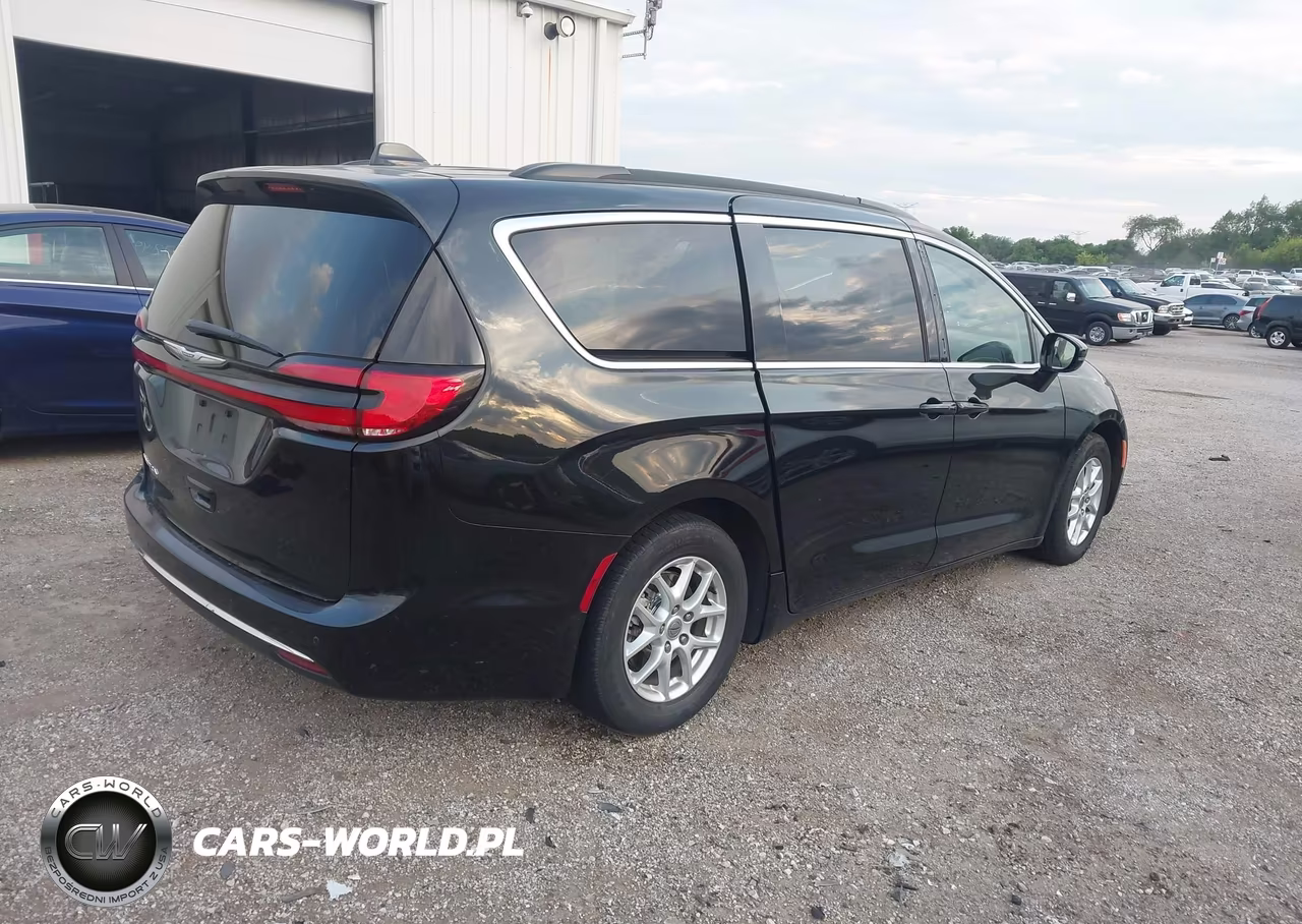 2022 Chrysler Pacifica Touring L VIN:2C4RC1BG6NR168978 - 4