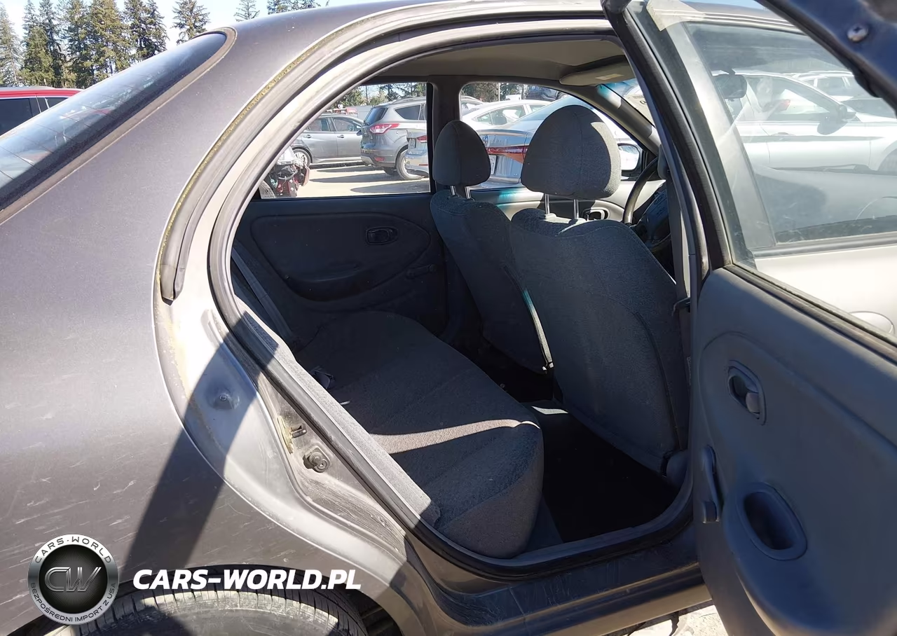 1999 Hyundai Elantra Gl VIN:KMHJF25F8XU781585 - 8