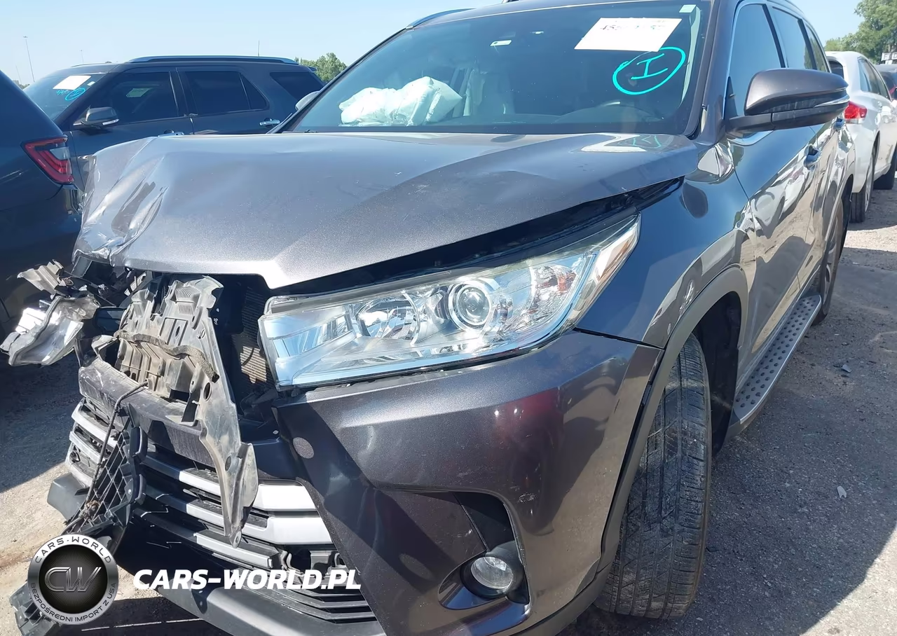 2018 Toyota Highlander Xle VIN:5TDJZRFH5JS561577 - 6