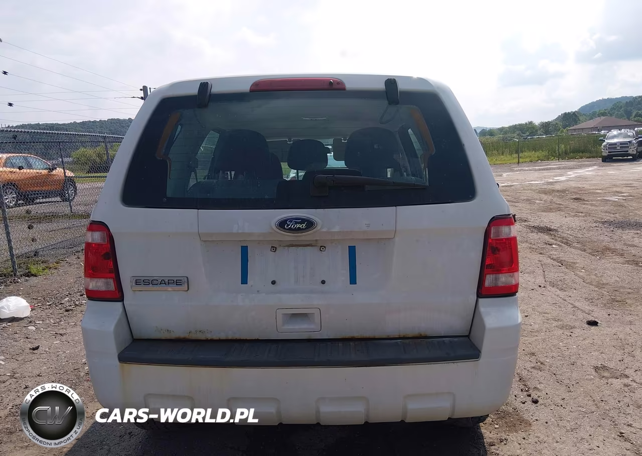 2010 Ford Escape Xls VIN:1FMCU9C73AKC90007 - 16