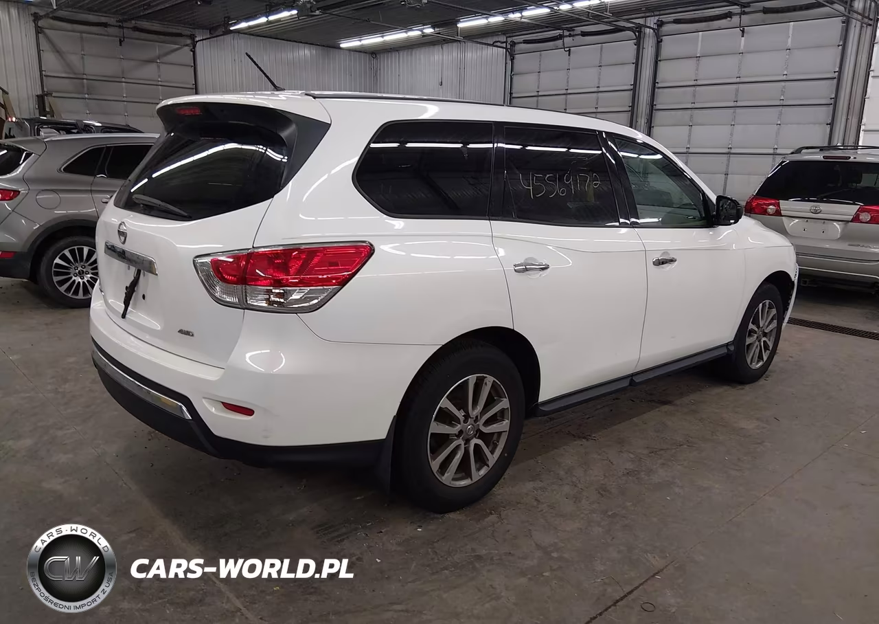 2014 Nissan Pathfinder S VIN:5N1AR2MM1EC683931 - 4