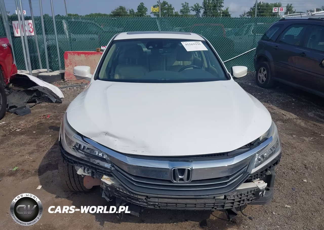 2016 Honda Accord Touring VIN:1HGCR3F91GA013775 - 13