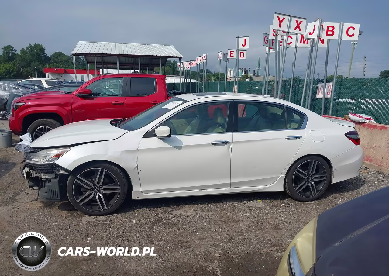 2016 Honda Accord Touring VIN:1HGCR3F91GA013775 - 15