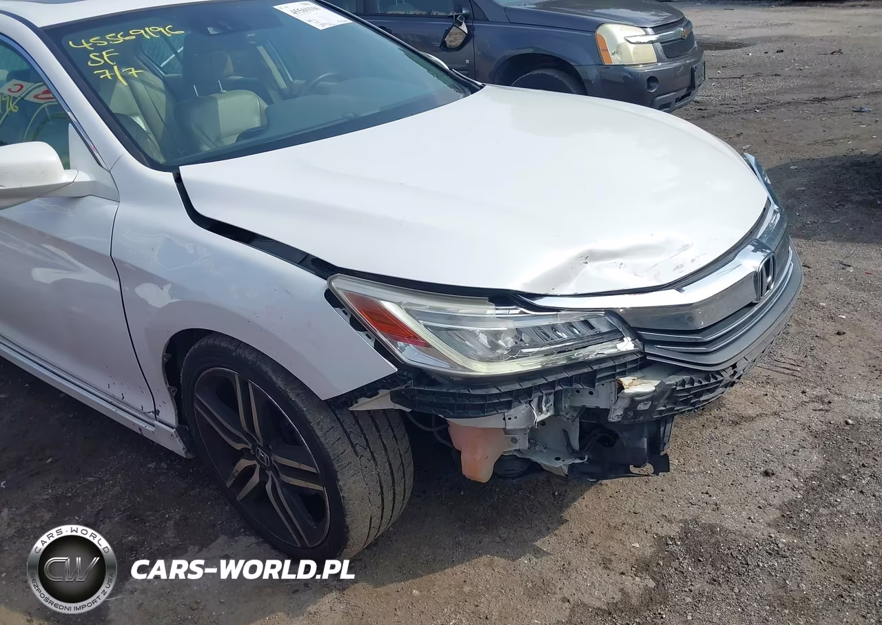 2016 Honda Accord Touring VIN:1HGCR3F91GA013775 - 18