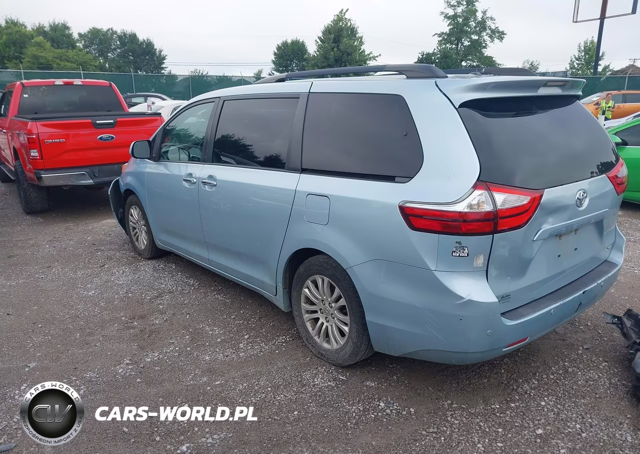 2015 Toyota Sienna Xle 8 Passenger VIN:5TDYK3DC7FS644474 - 3
