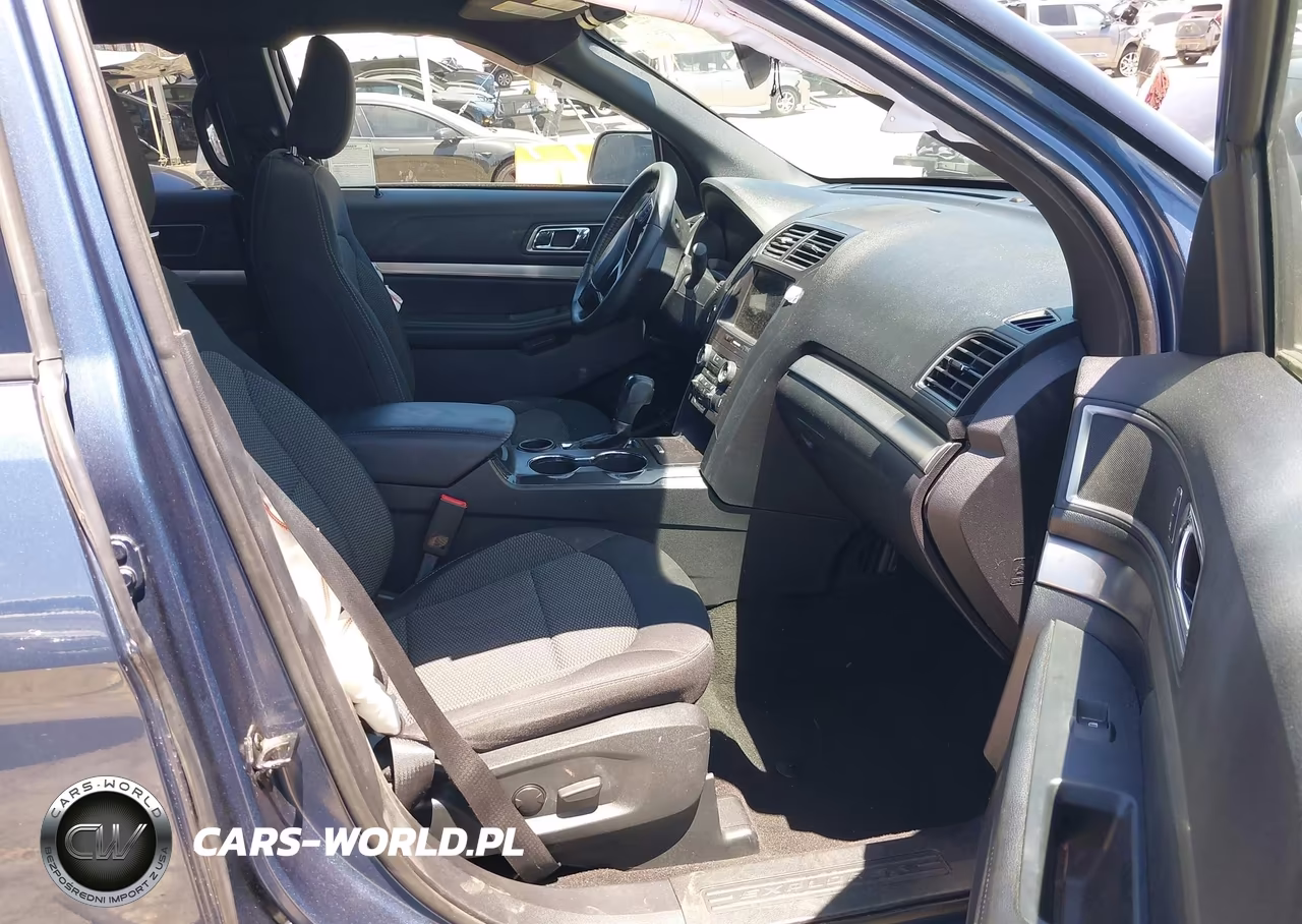2019 Ford Explorer Xlt VIN:1FM5K7D81KGB21313 - 5
