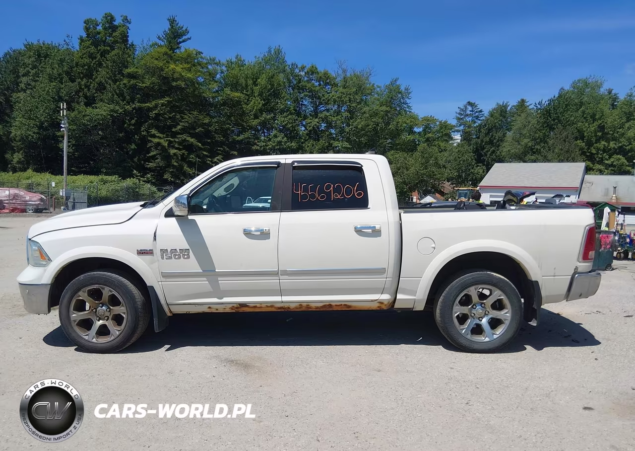2016 Ram 1500 Laramie VIN:1C6RR7NT8GS380770 - 14