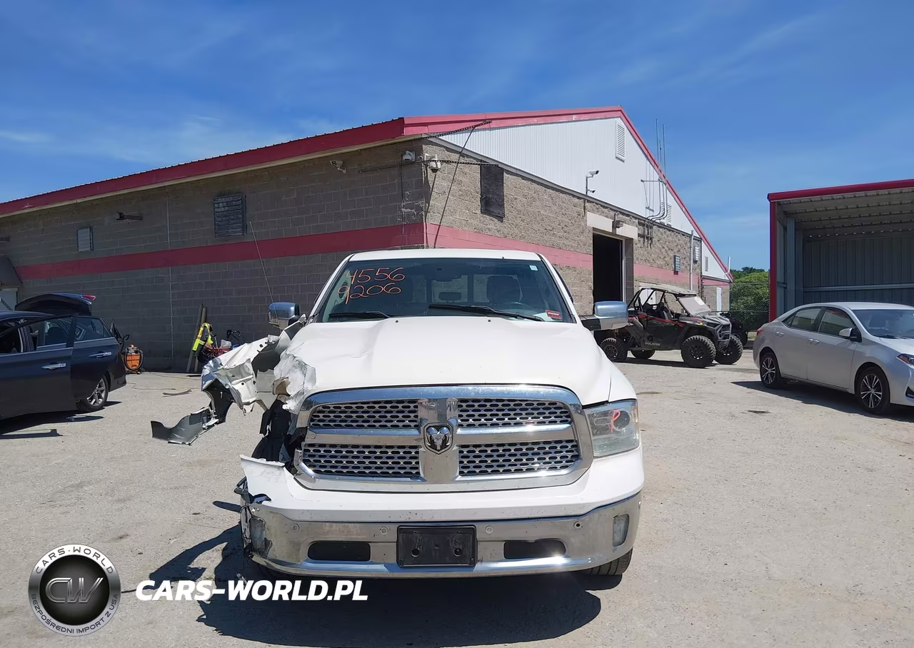 2016 Ram 1500 Laramie VIN:1C6RR7NT8GS380770 - 6