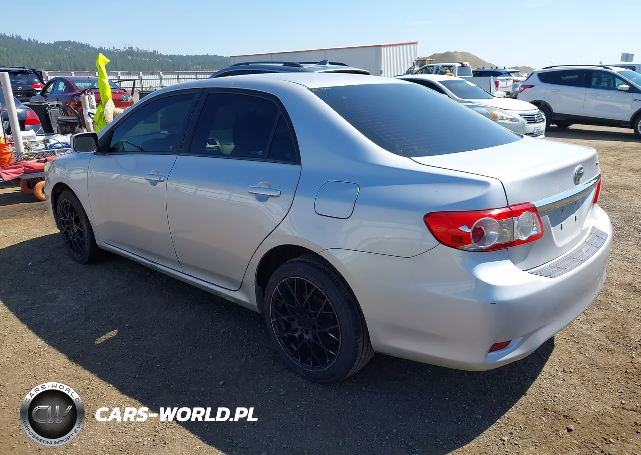 2012 Toyota Corolla Le VIN:2T1BU4EE4CC790423 - 3