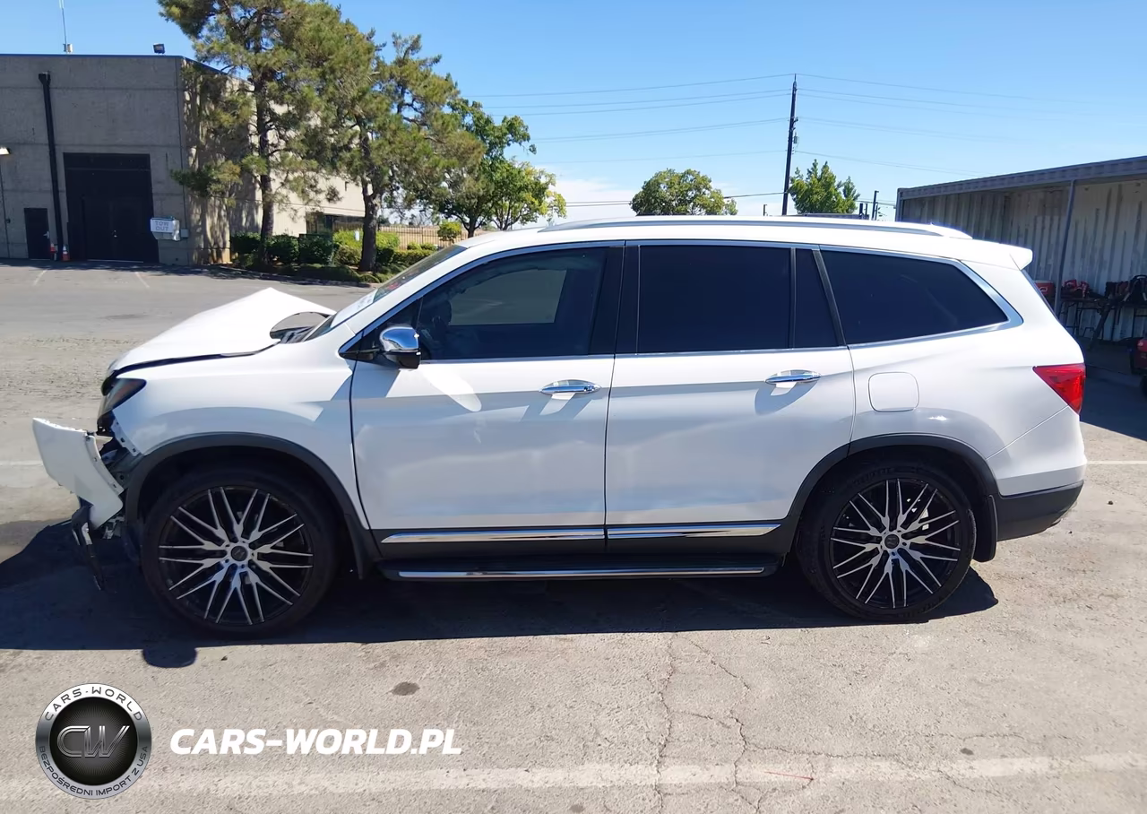 2016 Honda Pilot Elite VIN:5FNYF6H05GB069612 - 14