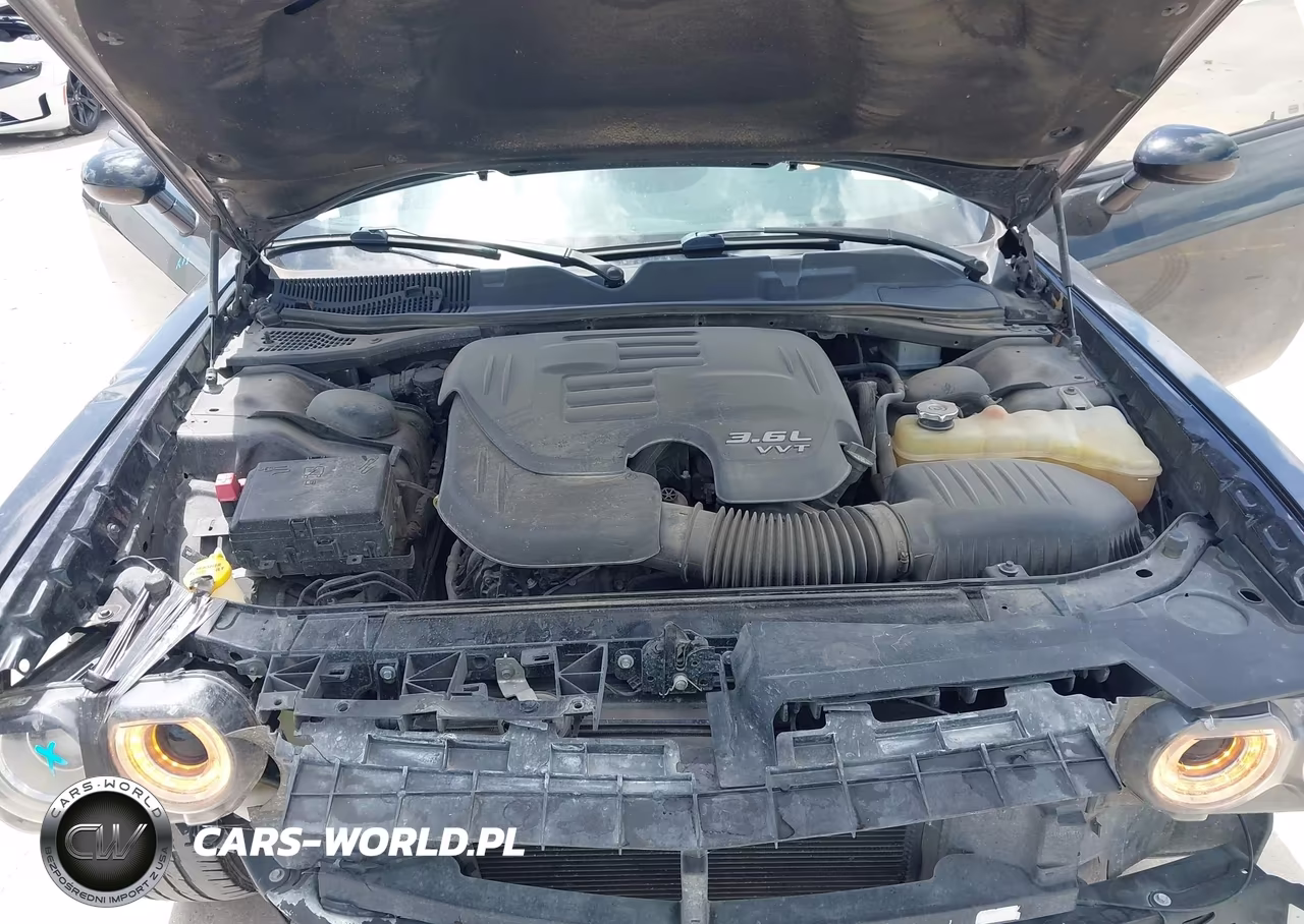 2018 Dodge Challenger Sxt VIN:2C3CDZAG9JH131866 - 10
