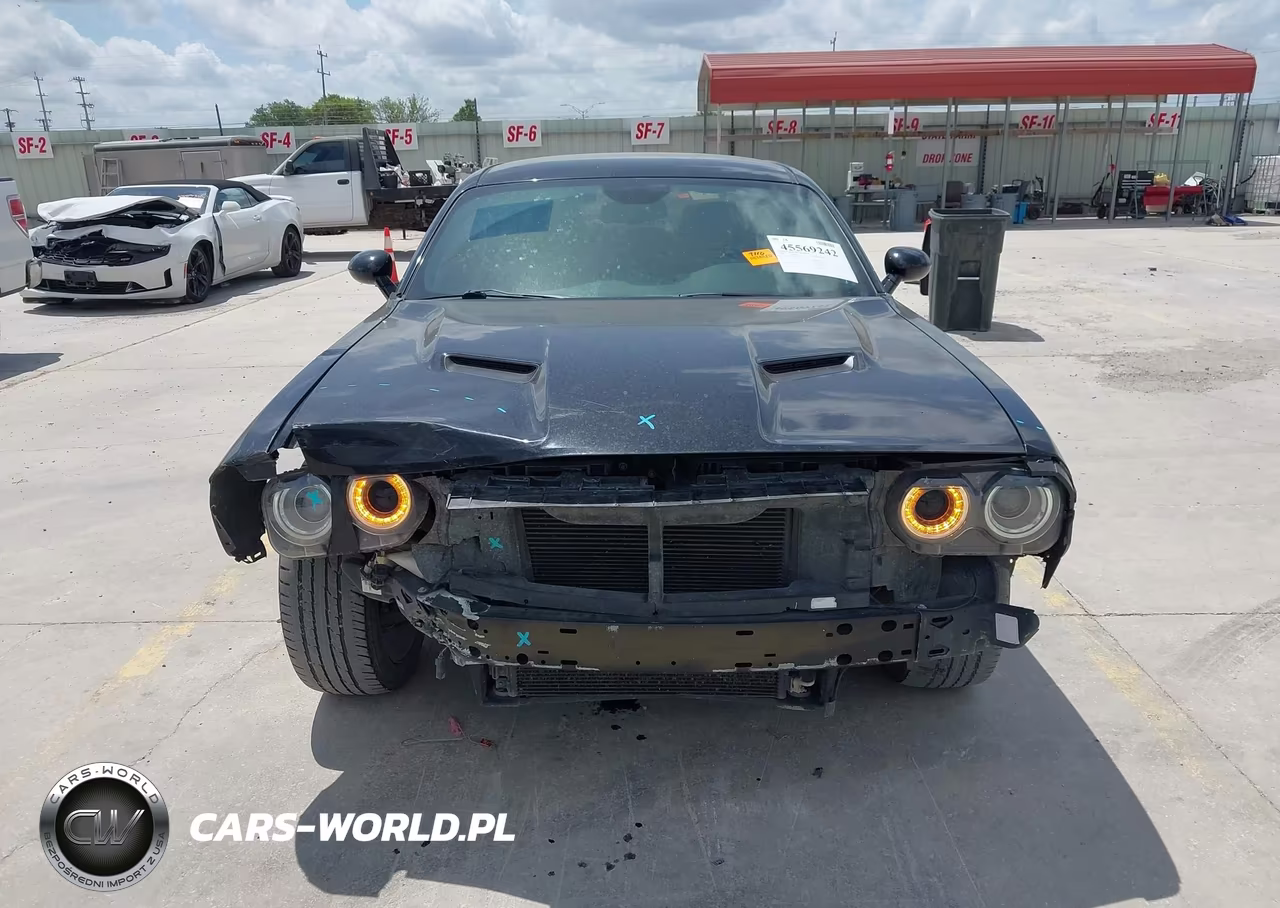 2018 Dodge Challenger Sxt VIN:2C3CDZAG9JH131866 - 12