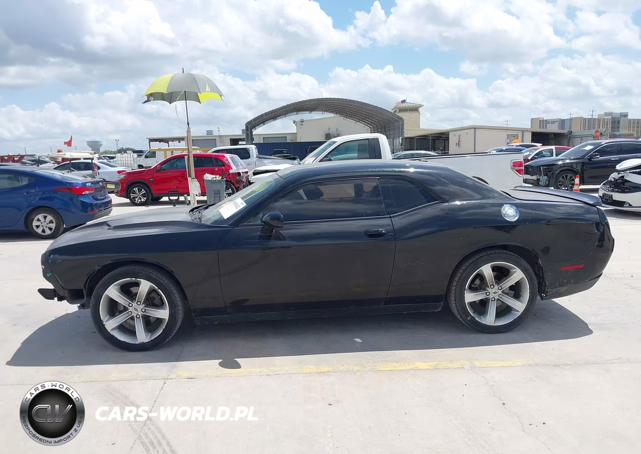 2018 Dodge Challenger Sxt VIN:2C3CDZAG9JH131866 - 14