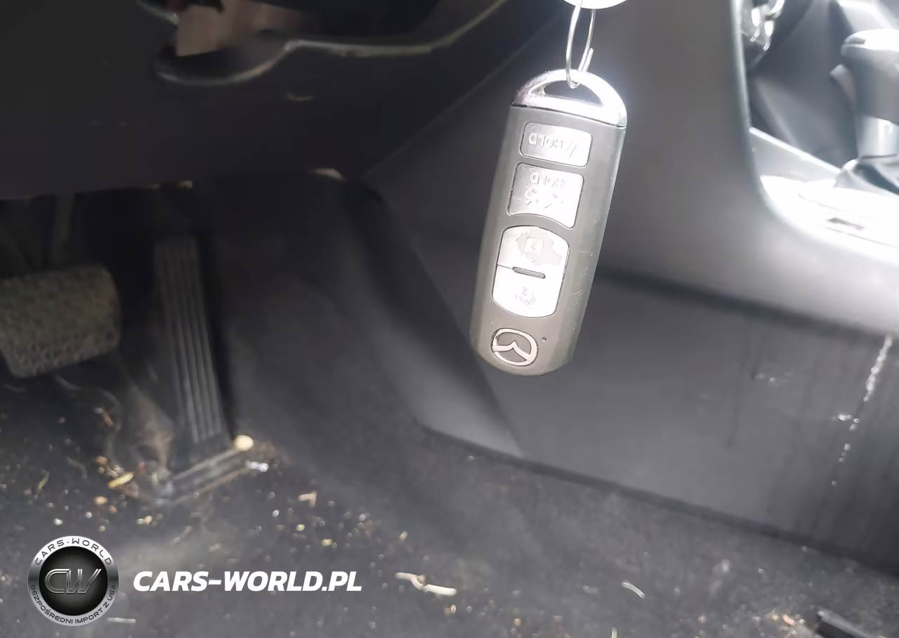 2014 Mazda Mazda3 I Touring VIN:JM1BM1V75E1134822 - 11
