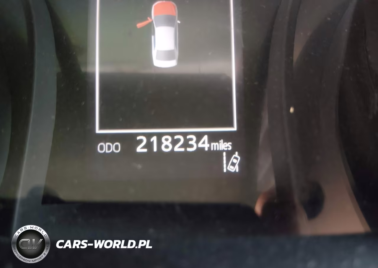 2018 Toyota Camry Le VIN:4T1B11HK7JU091842 - 16