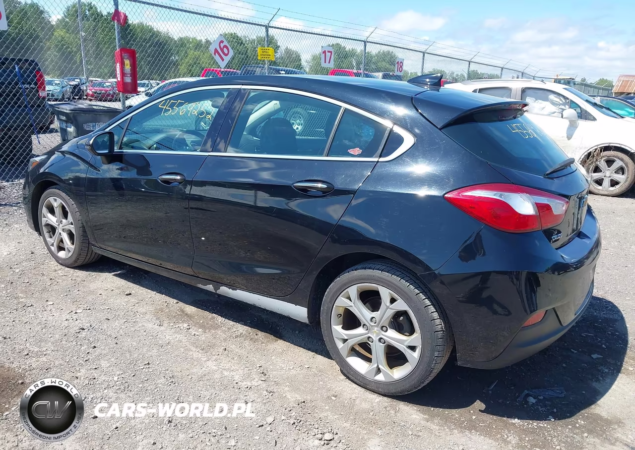 2018 Chevrolet Cruze Premier Auto VIN:3G1BF6SM7JS609065 - 3