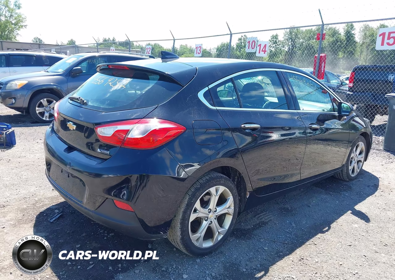 2018 Chevrolet Cruze Premier Auto VIN:3G1BF6SM7JS609065 - 4