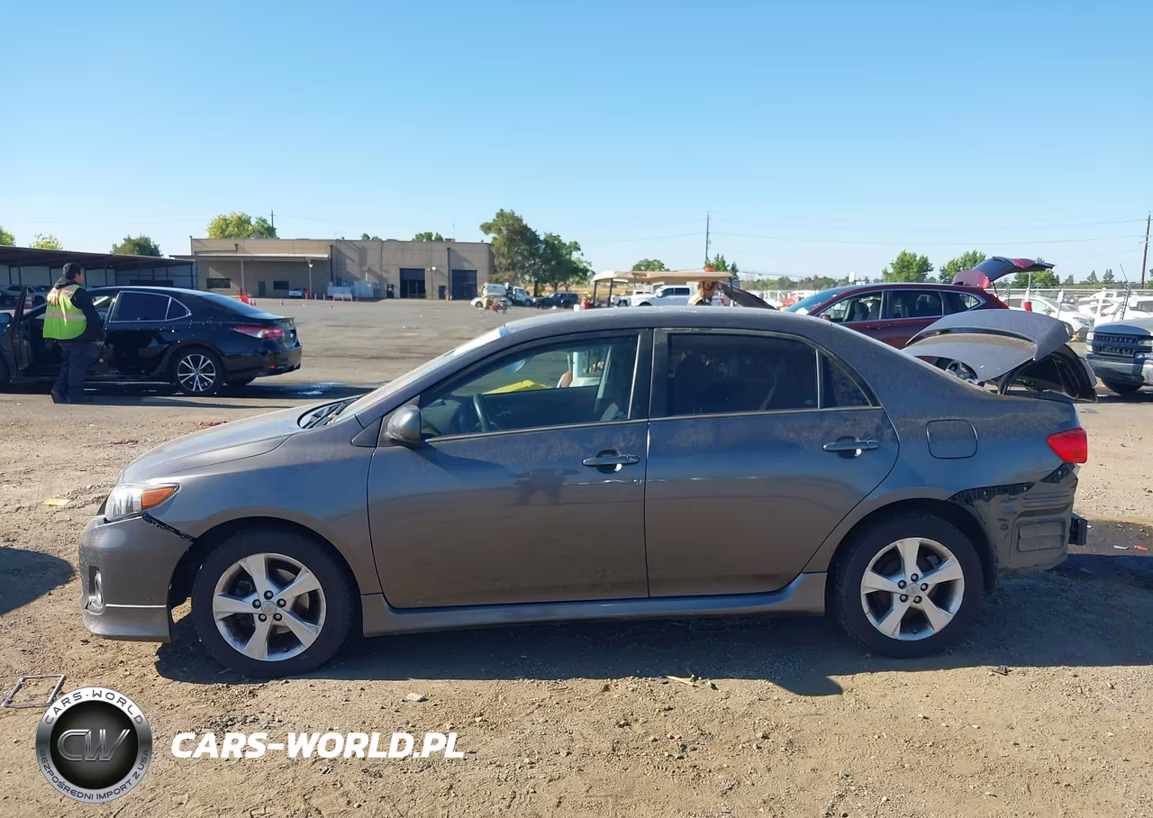 2013 Toyota Corolla S VIN:5YFBU4EE8DP204923 - 14