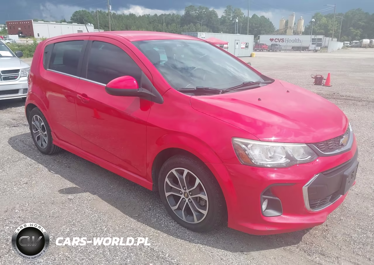 2017 Chevrolet Sonic Lt Auto – zdjęcie 1 z 11