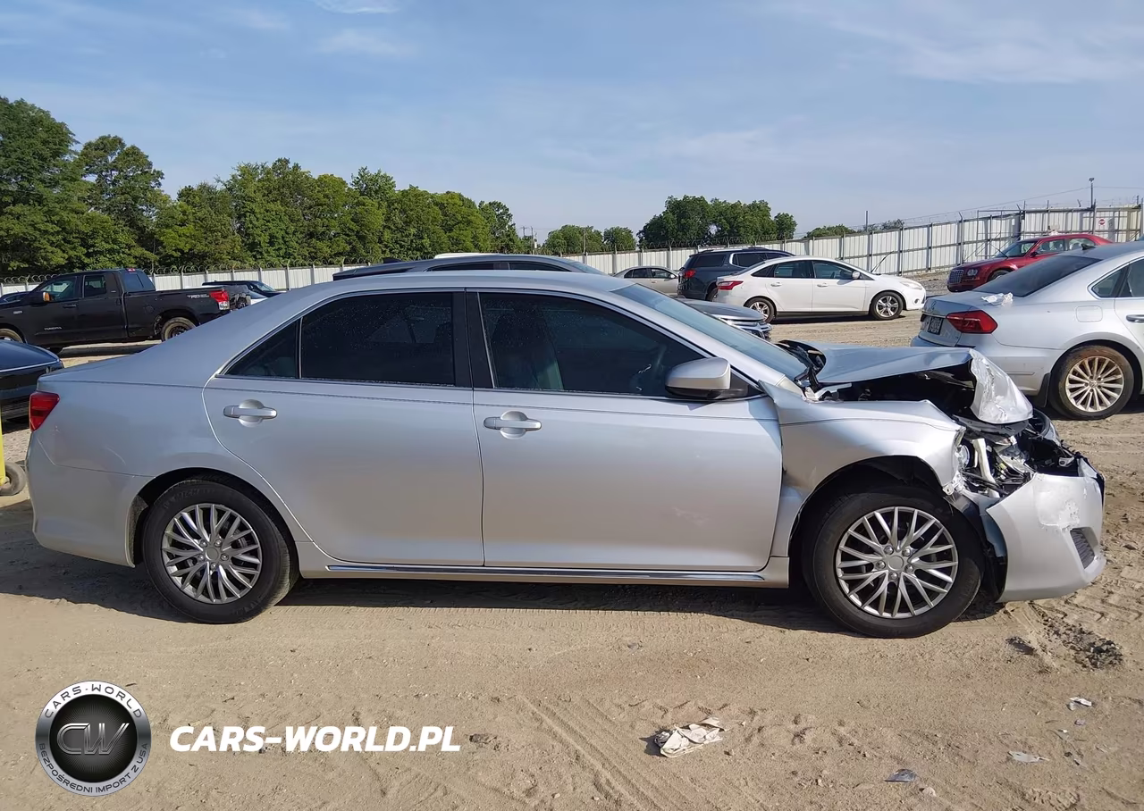 2013 Toyota Camry Le VIN:4T4BF1FK6DR312054 - 13