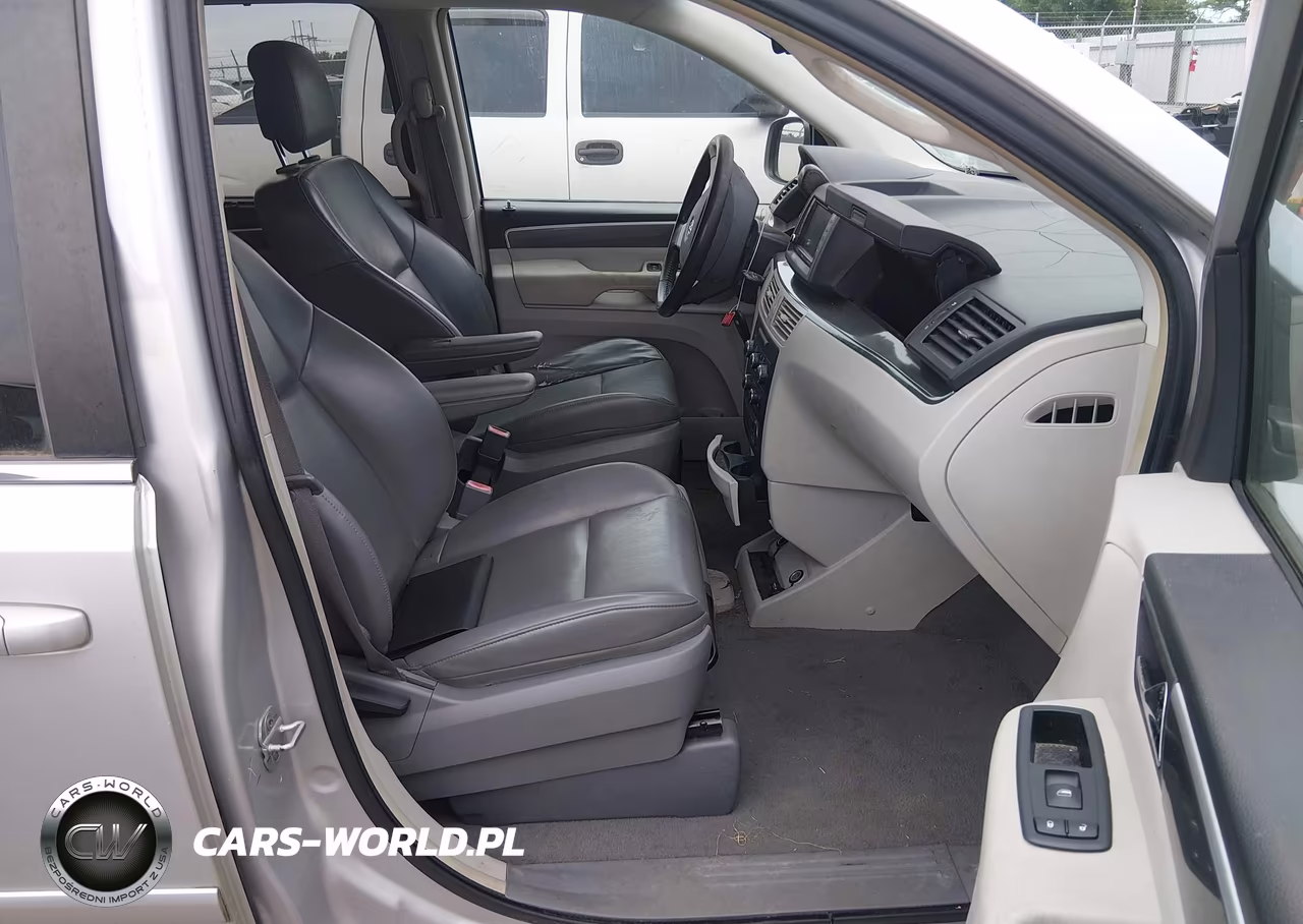 2010 Volkswagen Routan Se VIN:2V4RW3D14AR333146 - 5