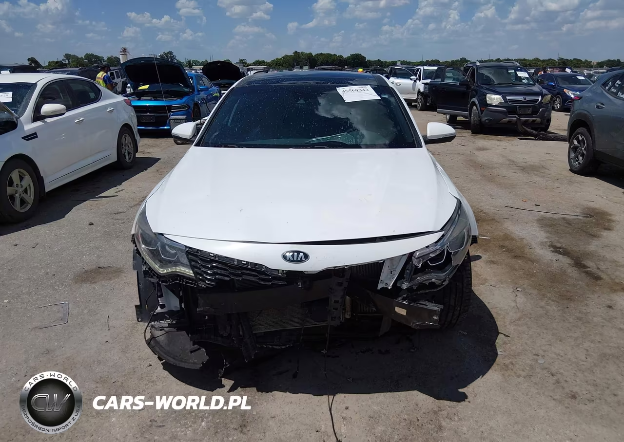 2019 Kia Optima Sx Turbo VIN:5XXGV4L28KG330037 - 12