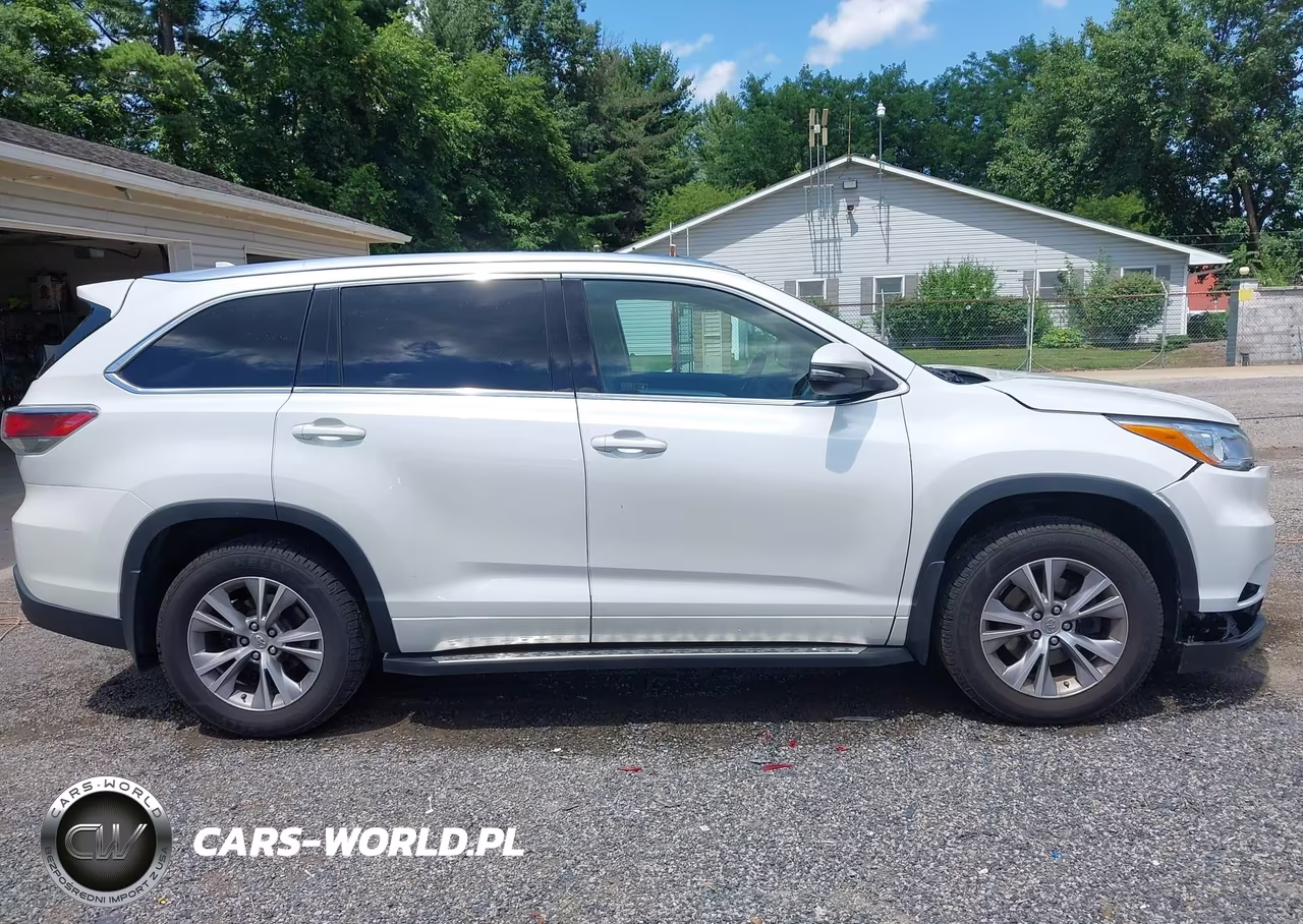 2014 Toyota Highlander Xle V6 VIN:5TDJKRFH2ES038978 - 13