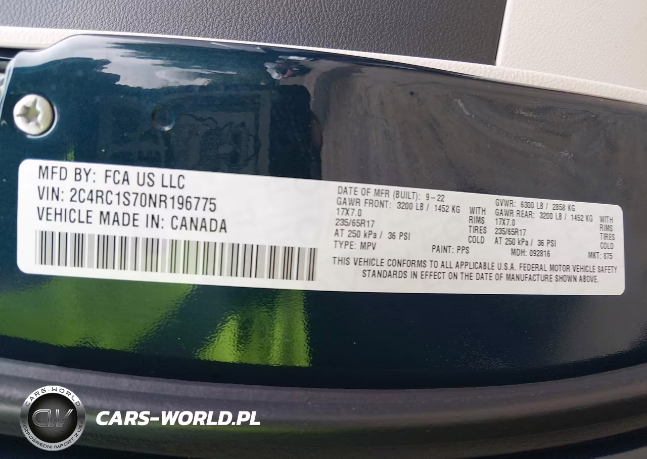 2022 Chrysler Pacifica Hybrid Limited VIN:2C4RC1S70NR196775 - 9