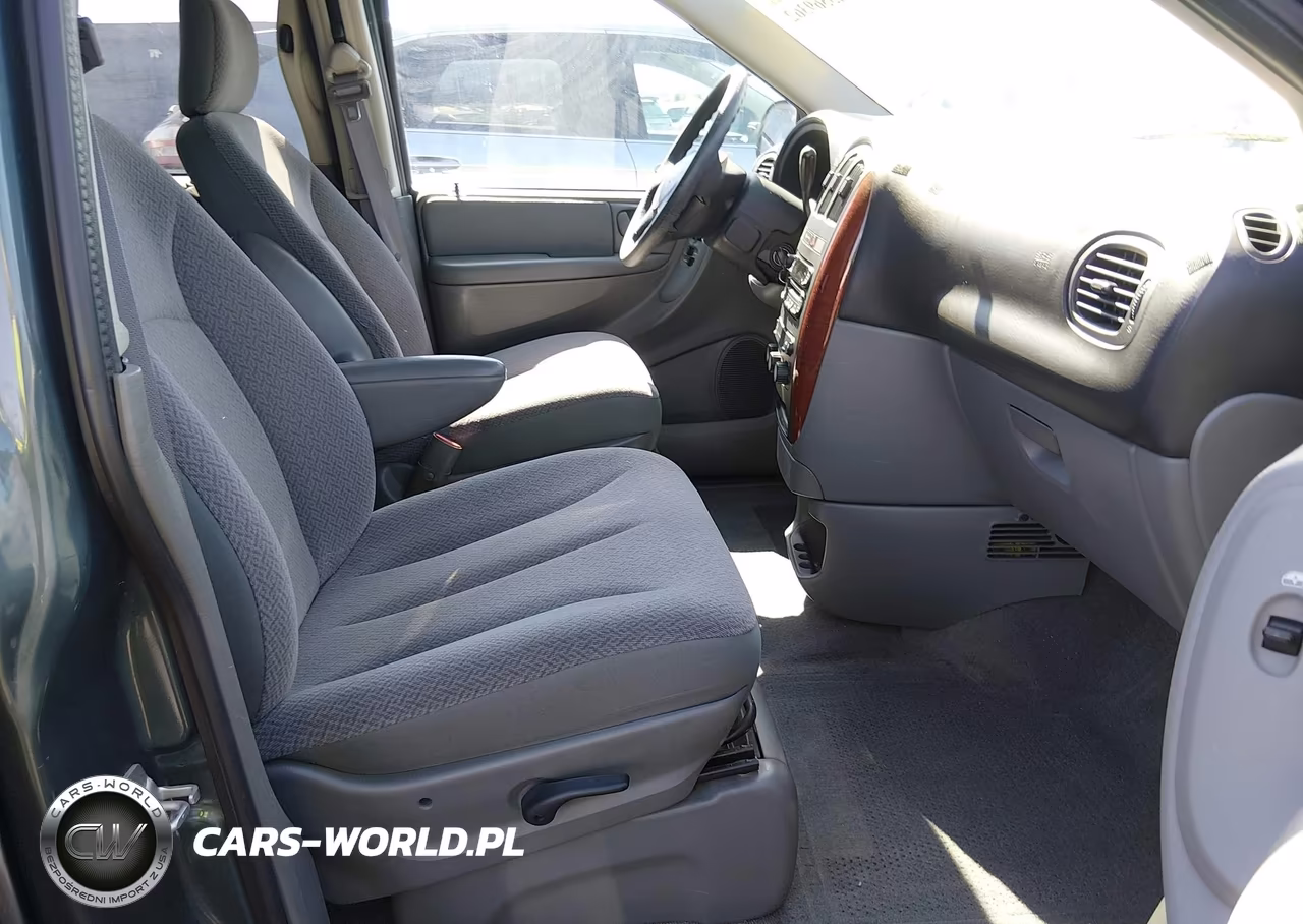 2007 Chrysler Town & Country VIN:1A4GJ45R178152310 - 5