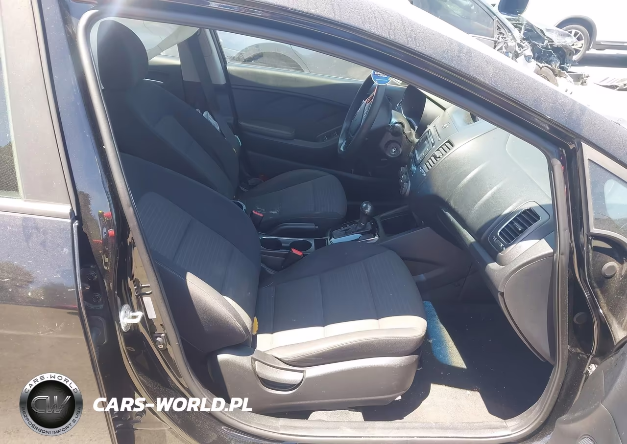 2017 Kia Forte Lx VIN:3KPFL4A79HE133136 - 5